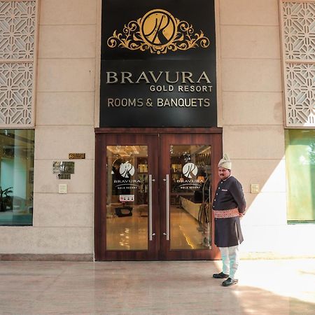 Bravura Gold Resort Meerut Eksteriør billede