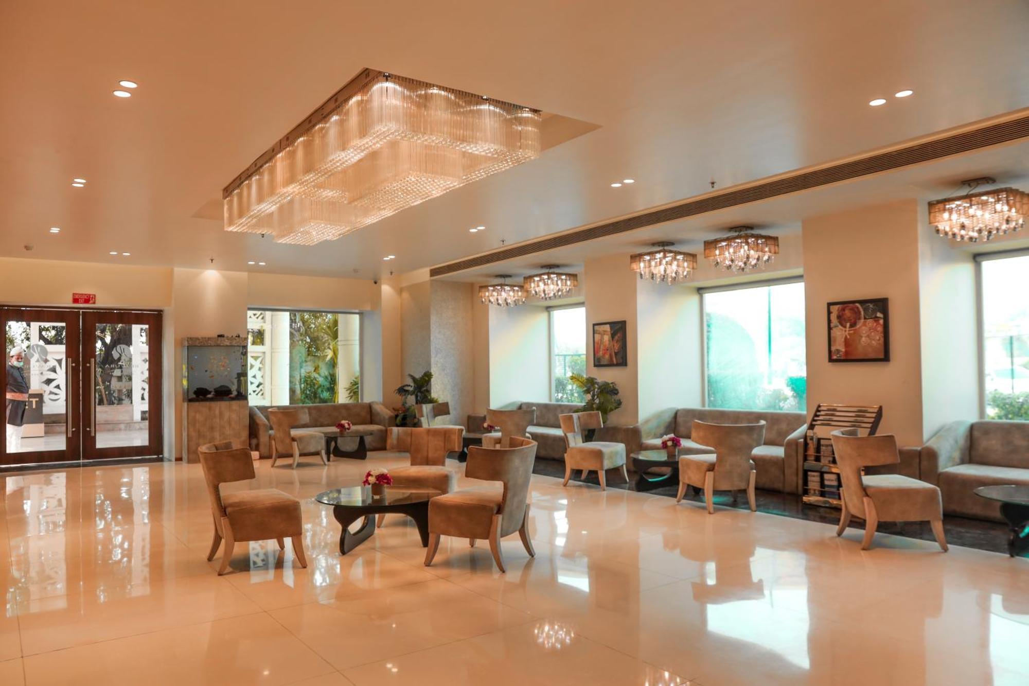 Bravura Gold Resort Meerut Eksteriør billede