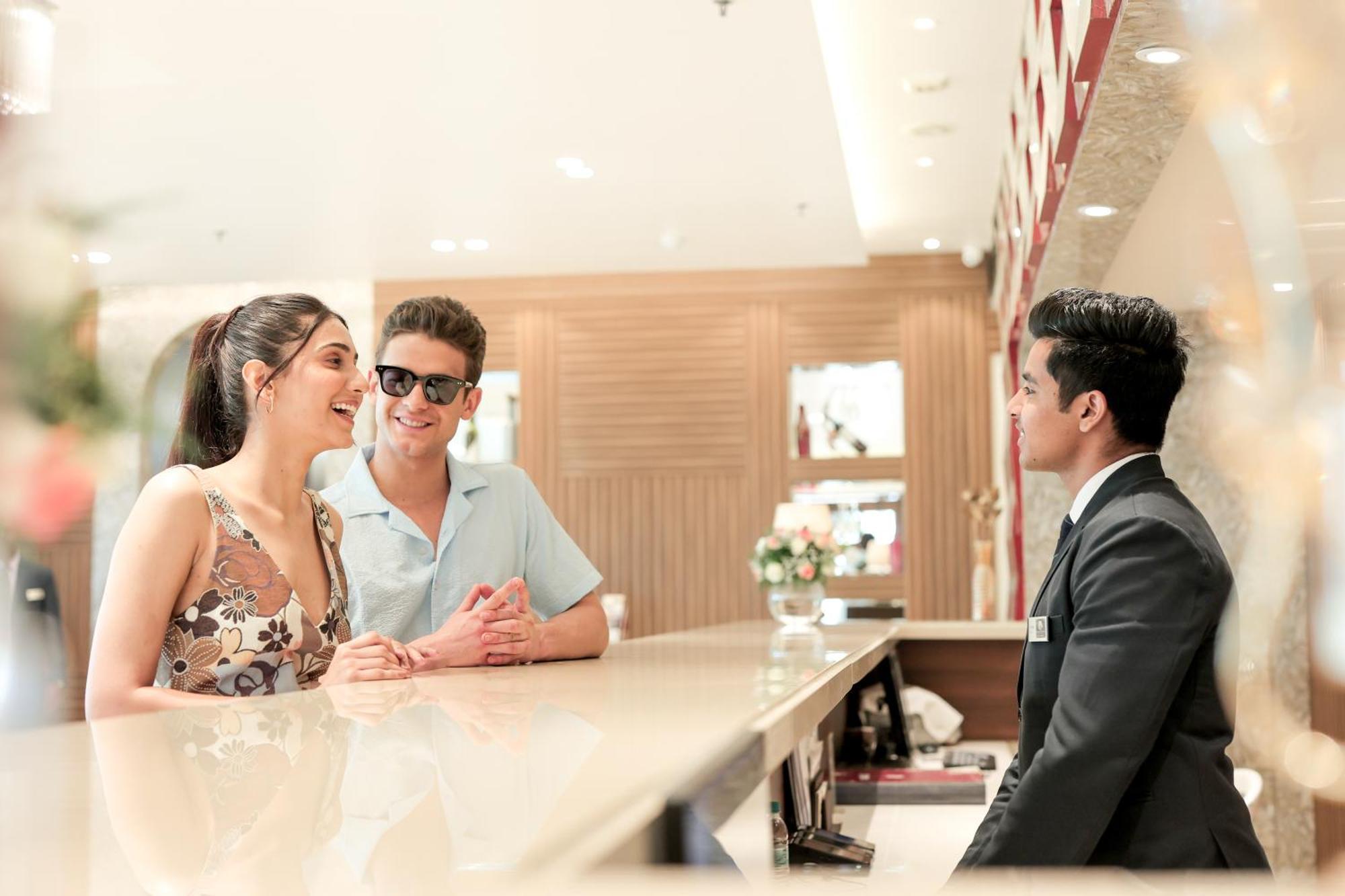 Bravura Gold Resort Meerut Eksteriør billede