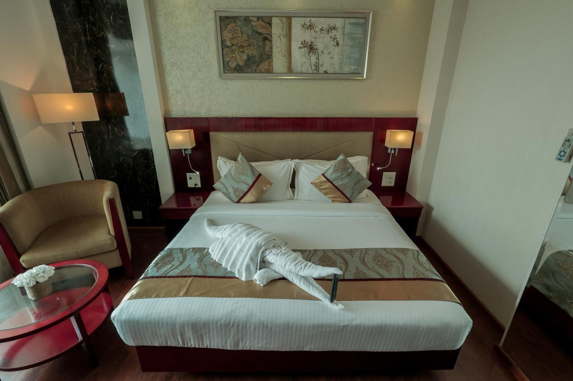 Bravura Gold Resort Meerut Eksteriør billede