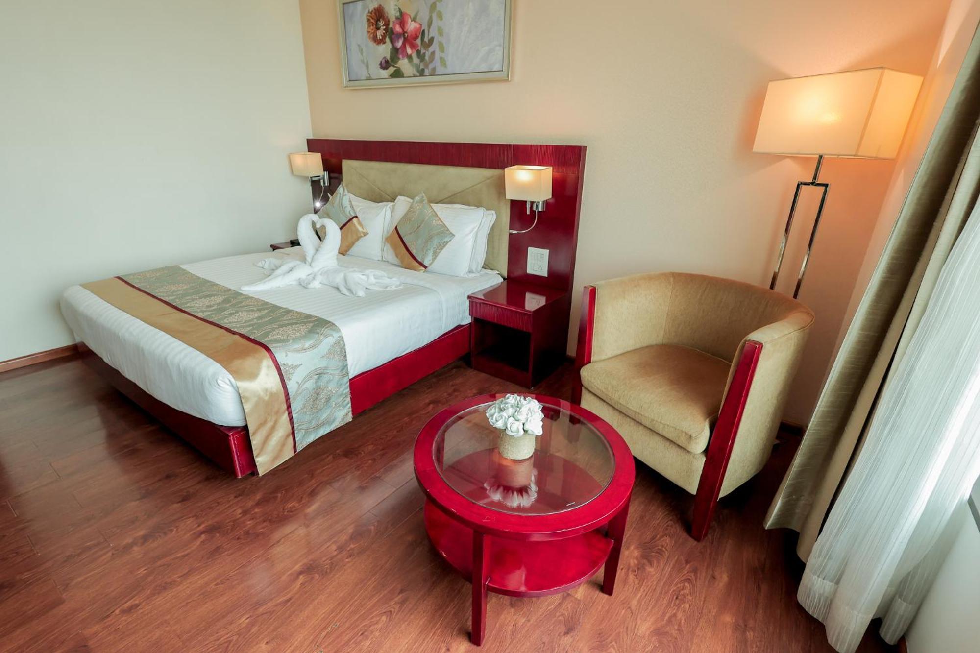 Bravura Gold Resort Meerut Eksteriør billede