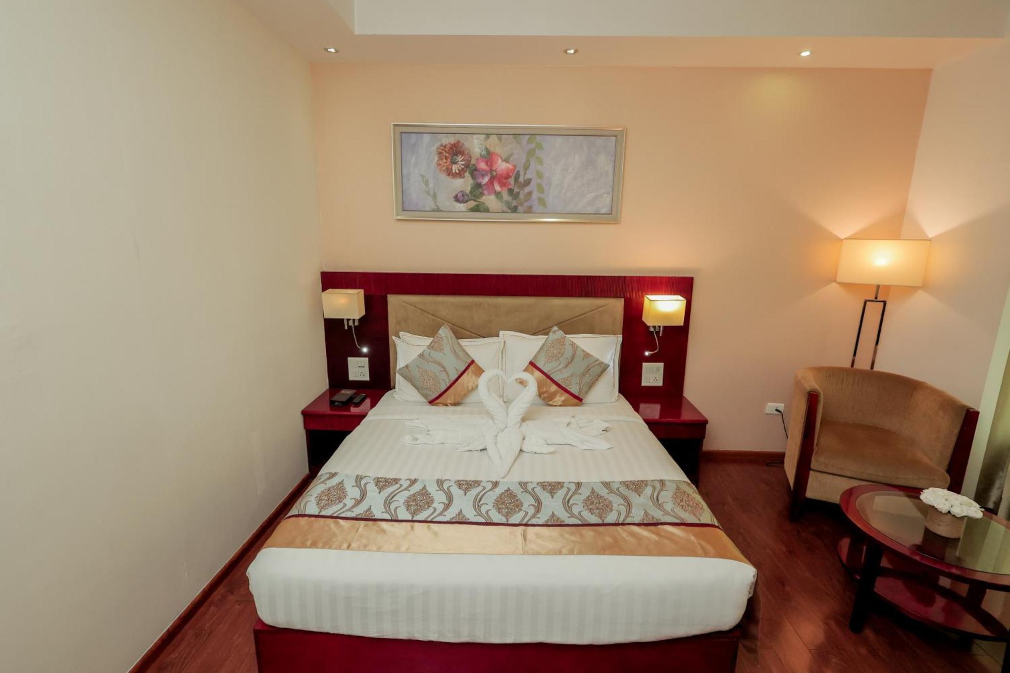 Bravura Gold Resort Meerut Eksteriør billede