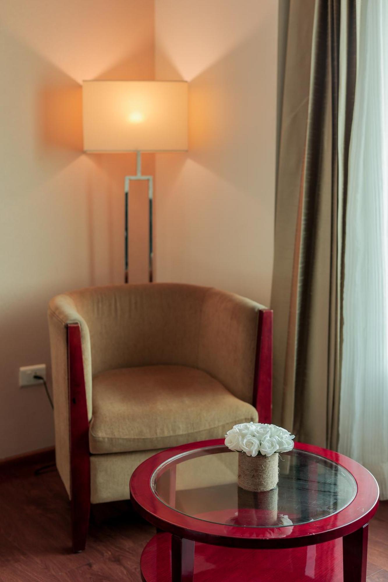 Bravura Gold Resort Meerut Eksteriør billede